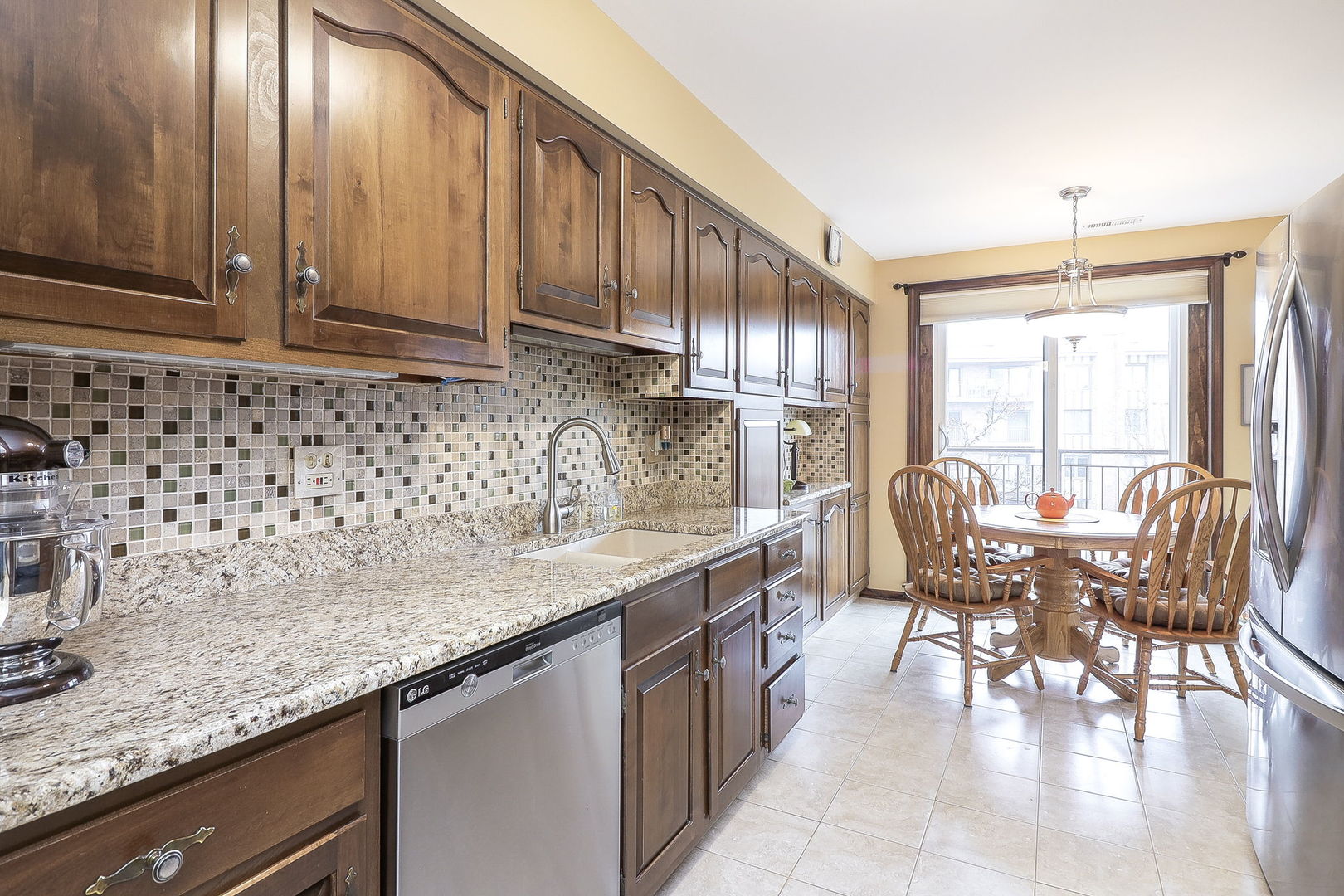 601 Lake Hinsdale Drive 402 Property Photo 10