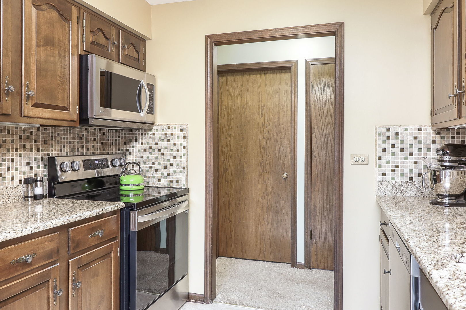 601 Lake Hinsdale Drive 402 Property Photo 13