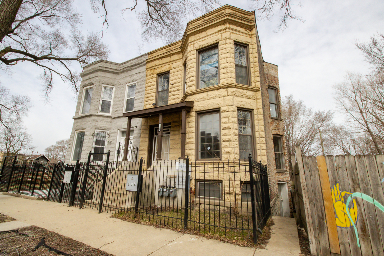 2724 W Lexington Street Property Photo
