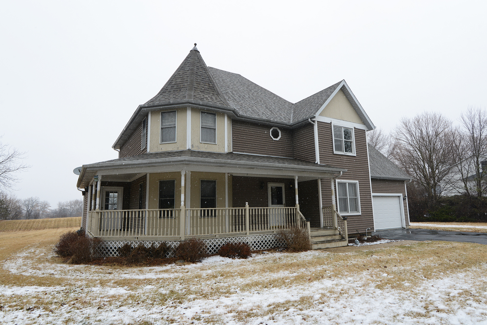 2418 Fox Bluff Lane Property Photo