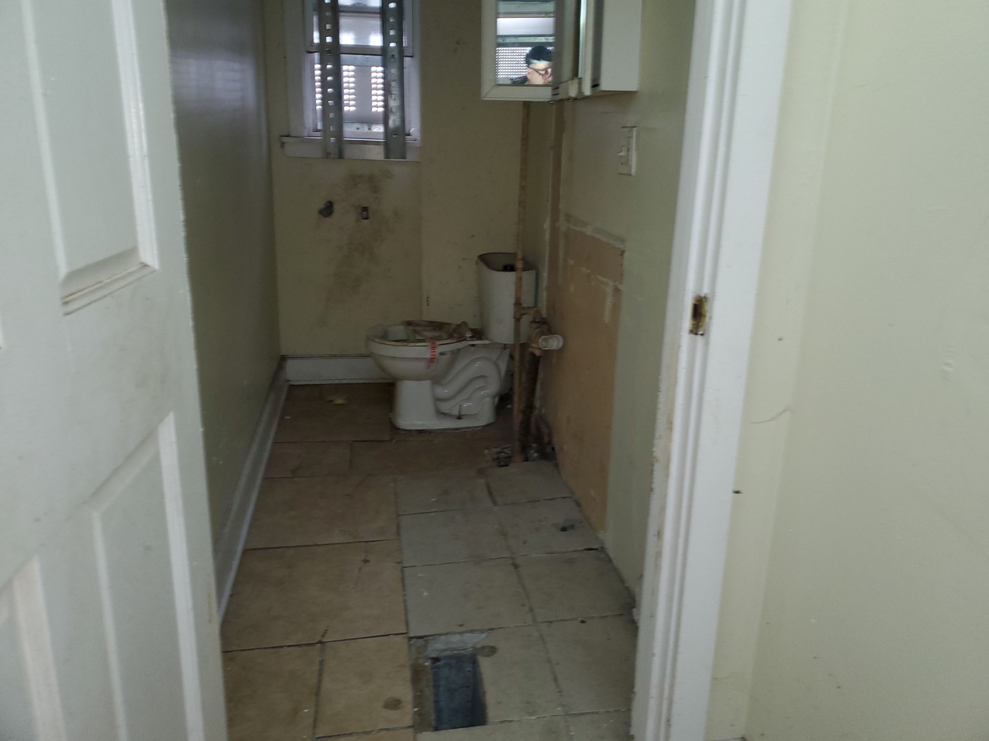 10805 S Hoxie Avenue Property Photo 10