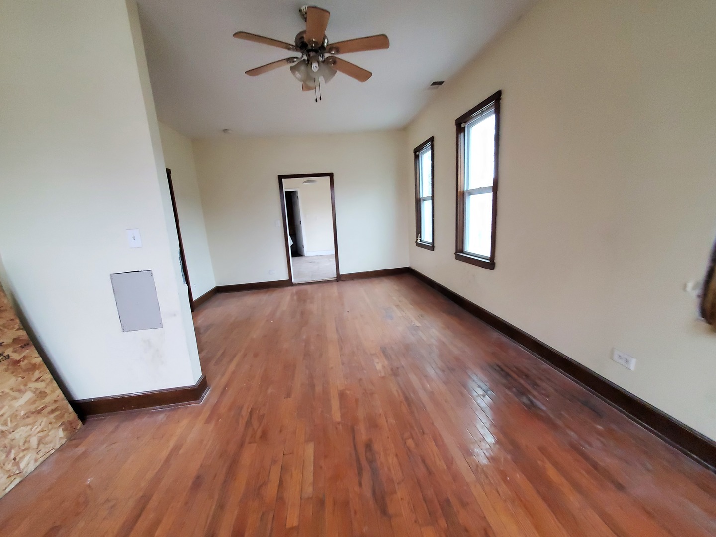 10805 S Hoxie Avenue Property Photo 19