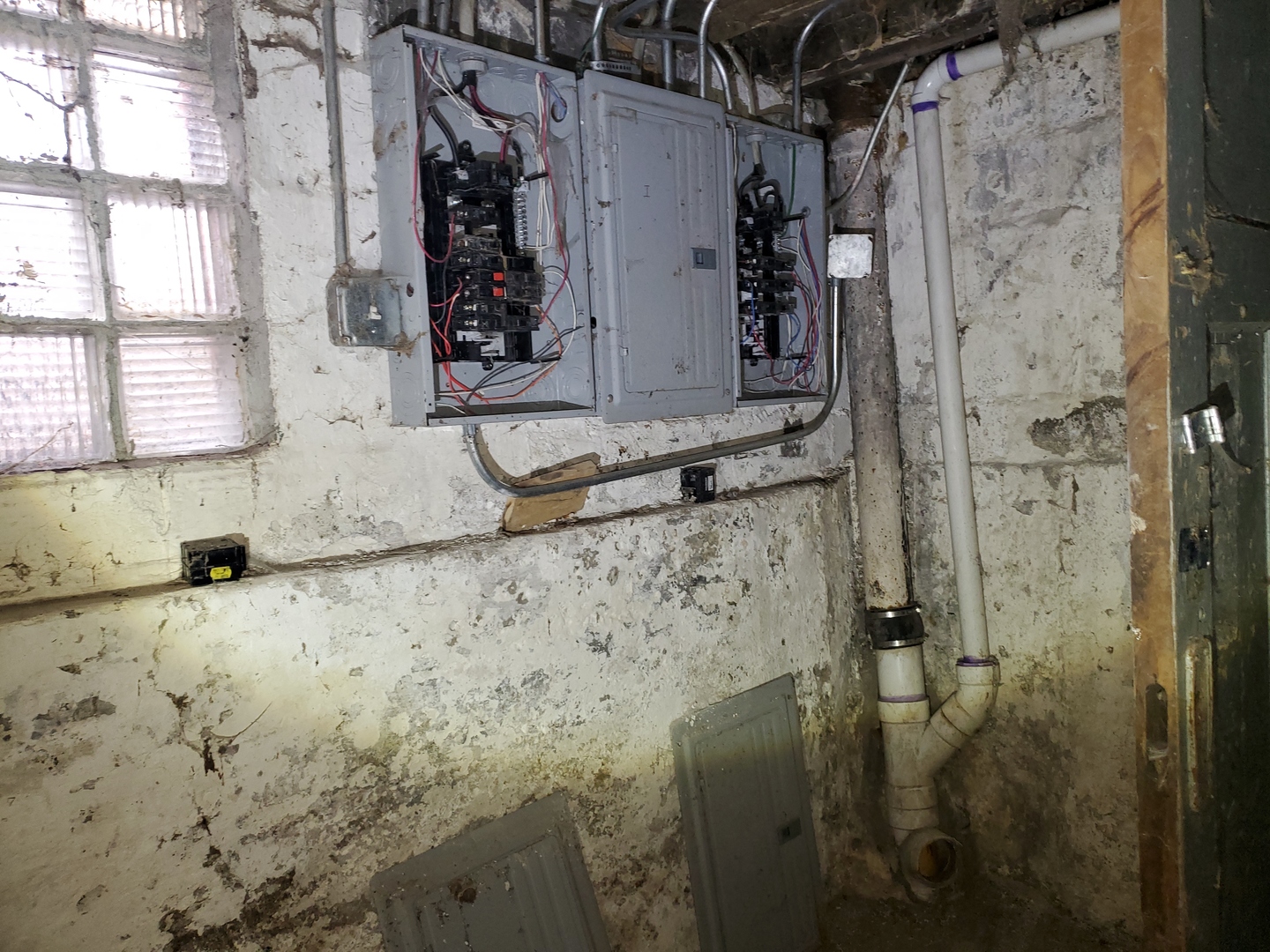 10805 S Hoxie Avenue Property Photo 27