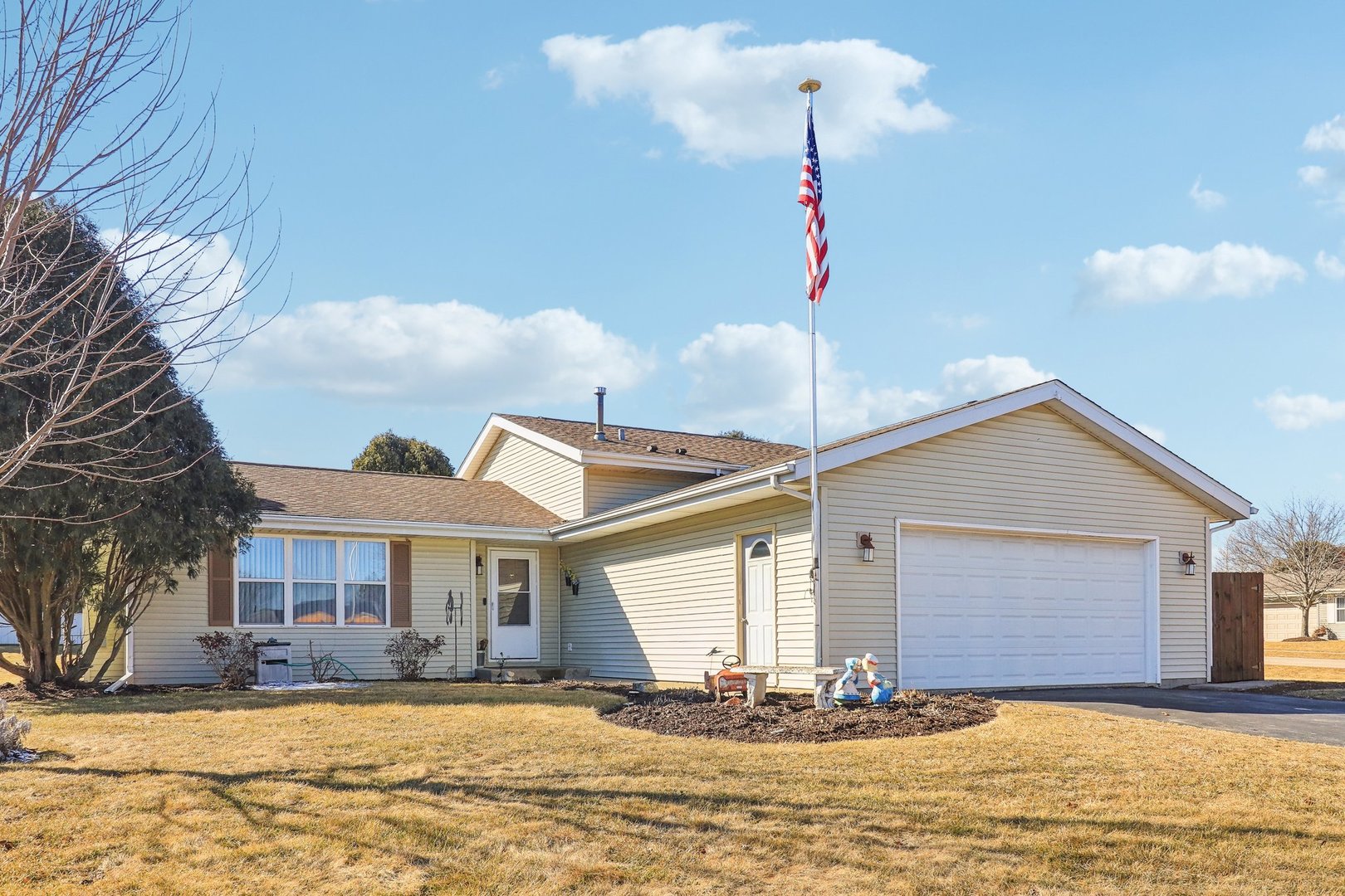 100 Sundance Trail Property Photo
