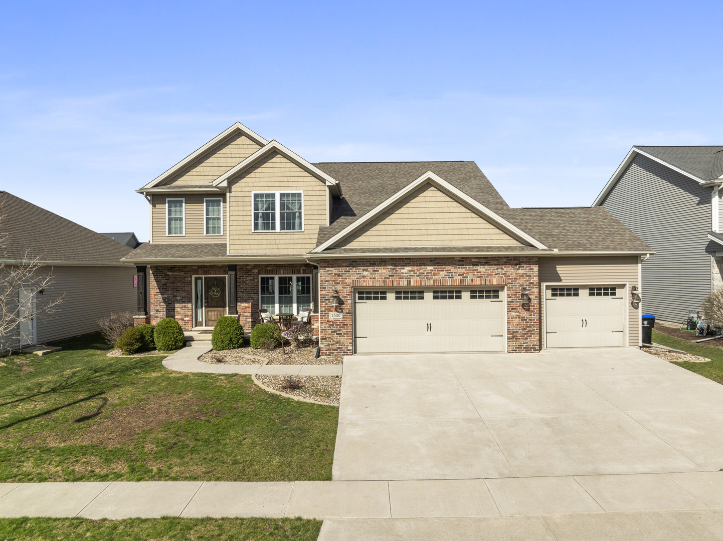 1520 Stoneroller Circle Property Photo 1