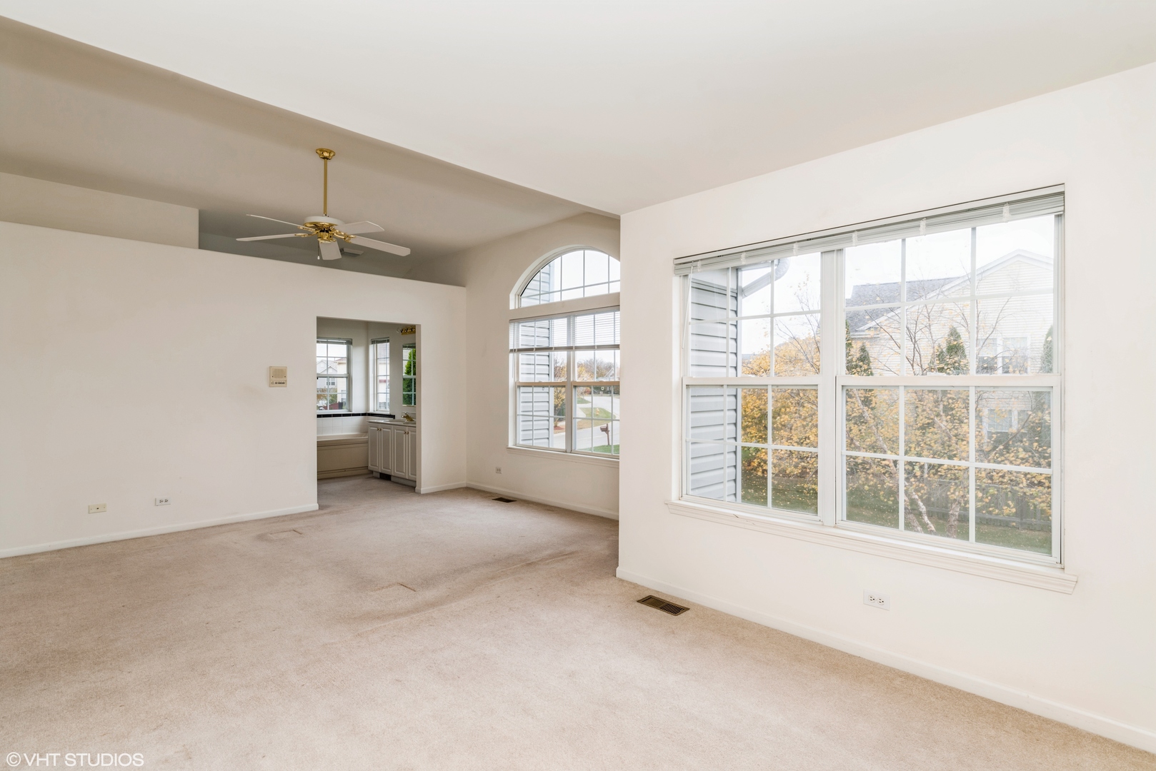 36833 N Buck Court Property Photo 10