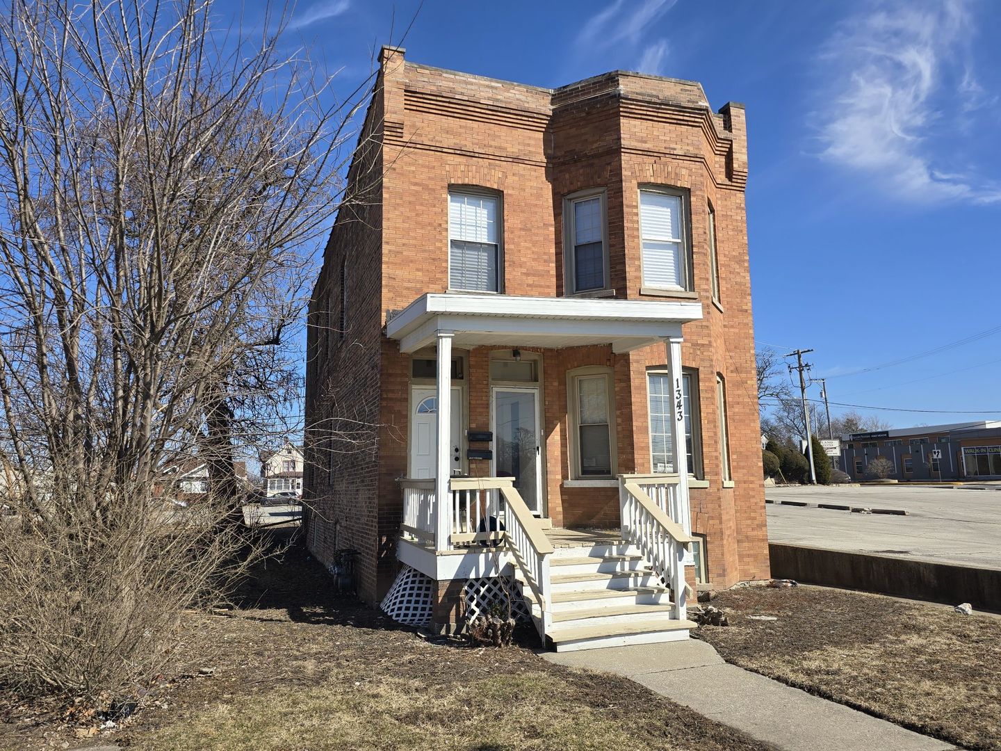 1343 Vincennes Avenue Property Photo 2