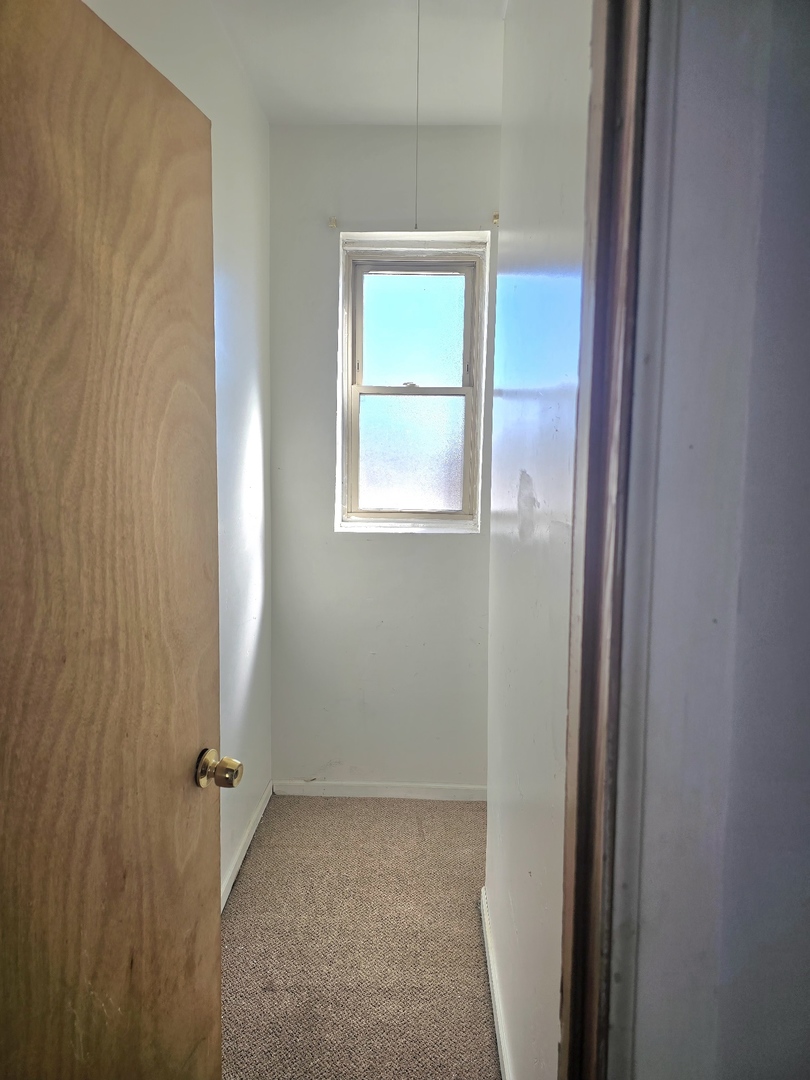 1343 Vincennes Avenue Property Photo 7