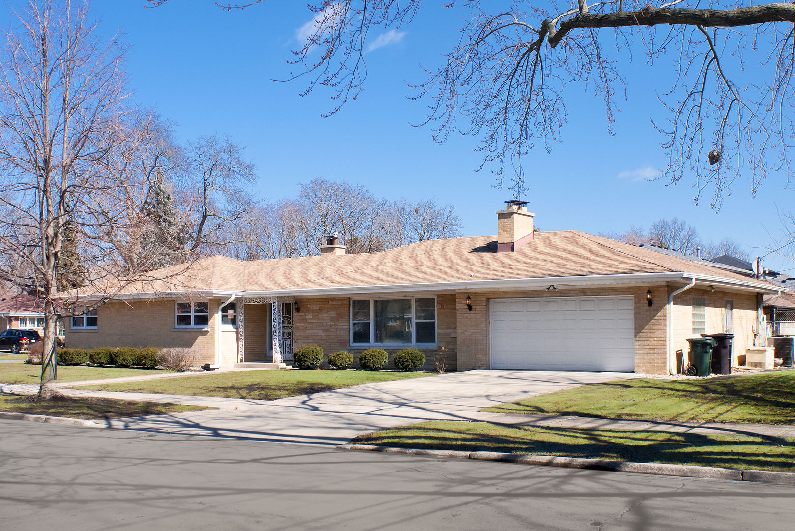 8857 Kildare Avenue Property Photo