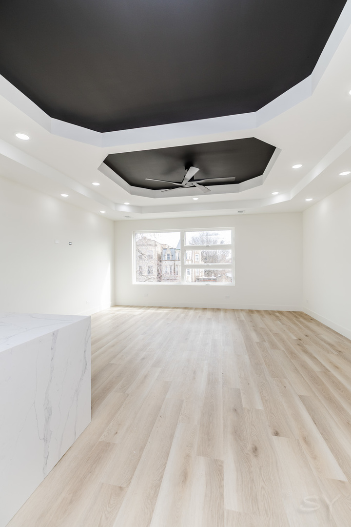 5534 S Michigan Avenue Property Photo 18