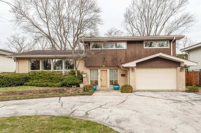1056 Edgebrook Lane Property Photo