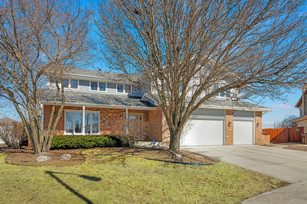 8006 Block Court Property Photo