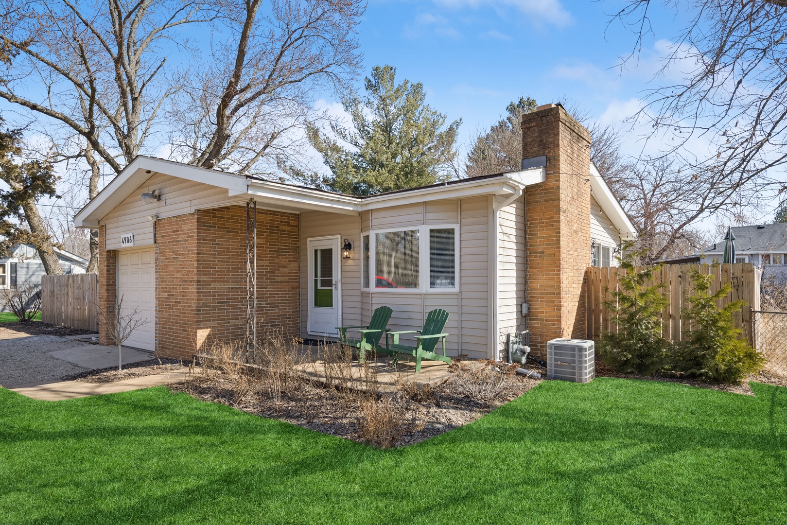 4906 Roberts Road Property Photo