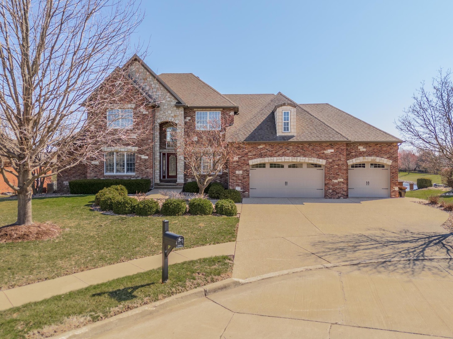 Normal Community High School Real Estate Listings Main Image