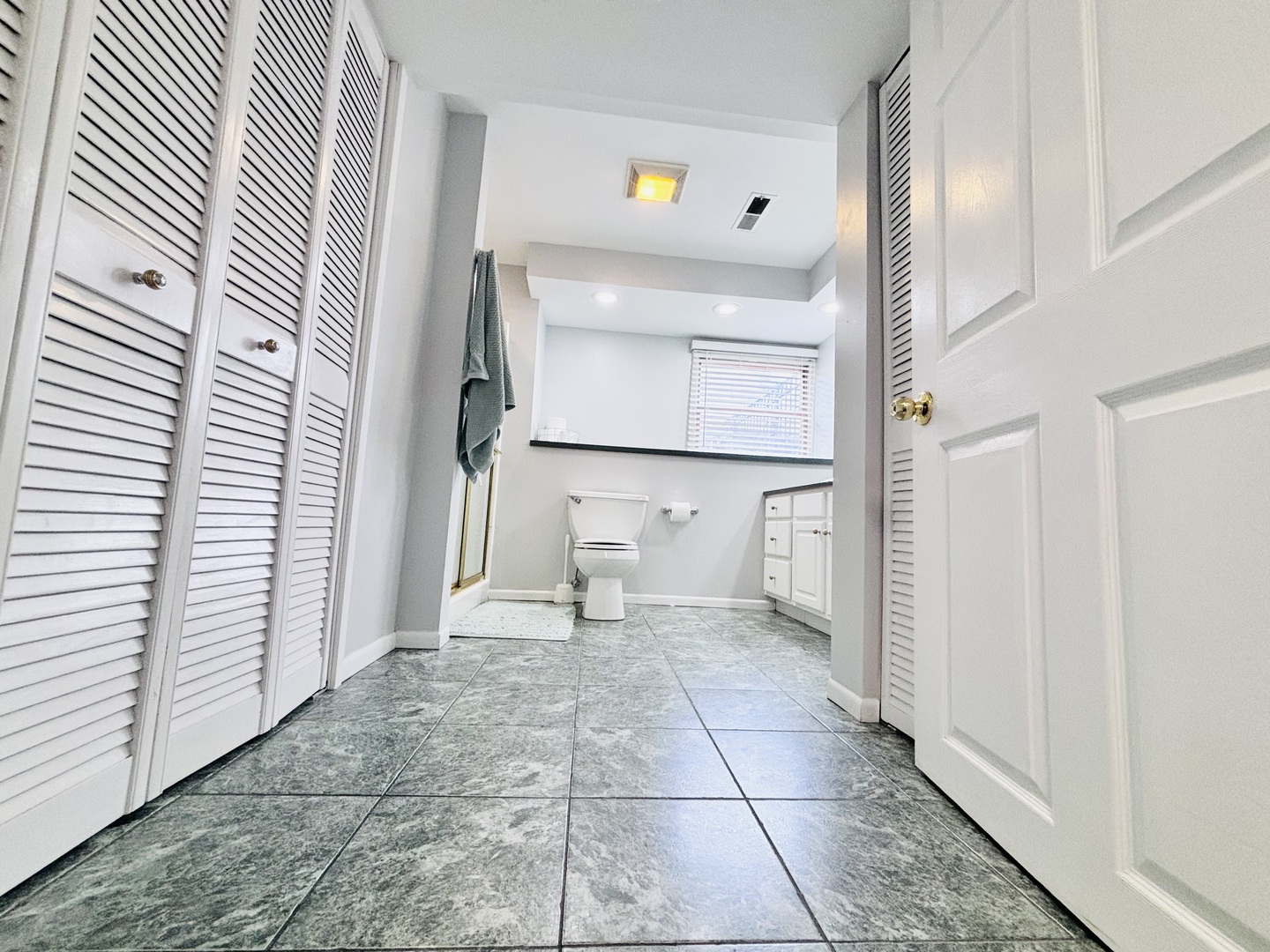 5247 S Neva Avenue Property Photo 18