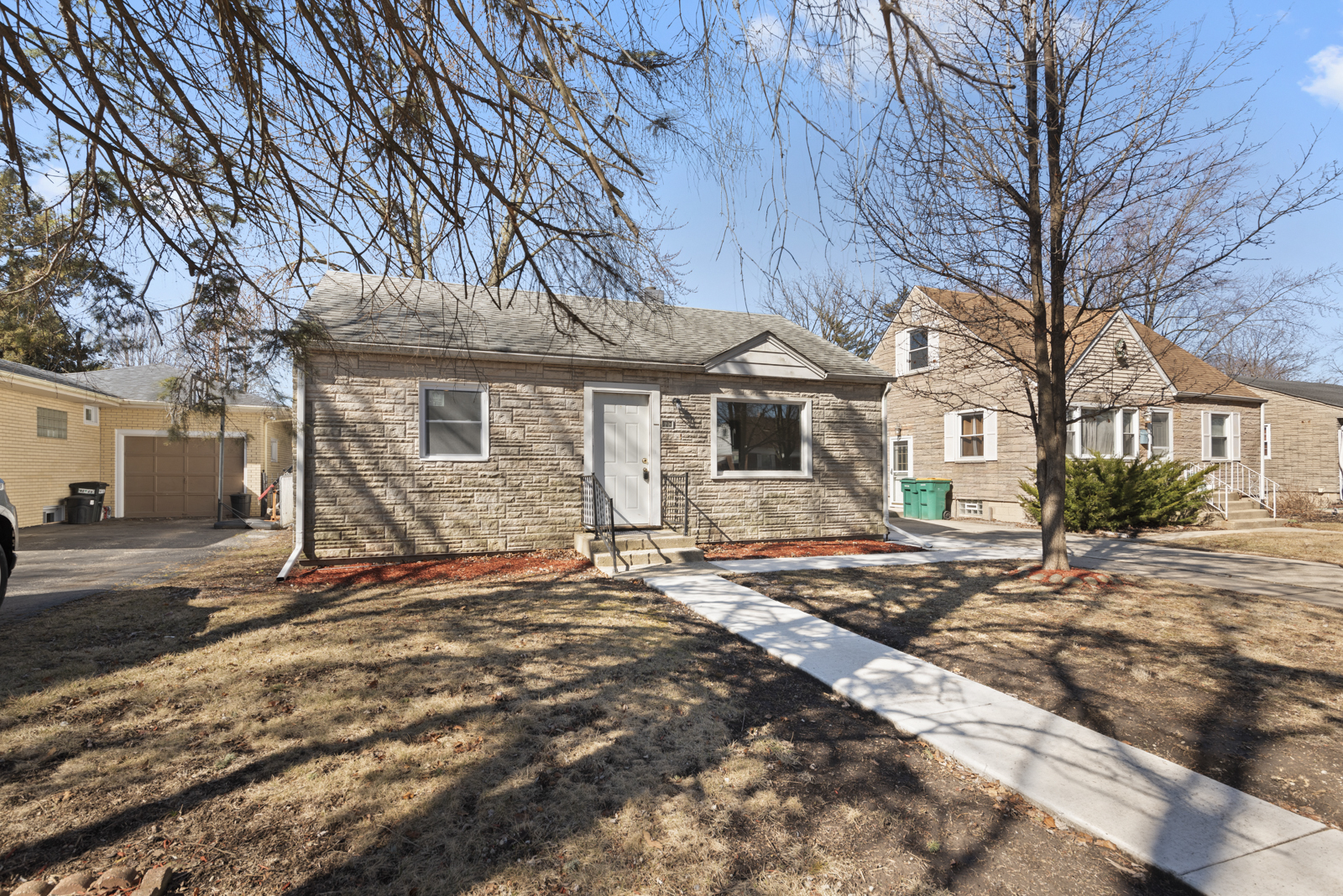 123 Earl Avenue Property Photo 1