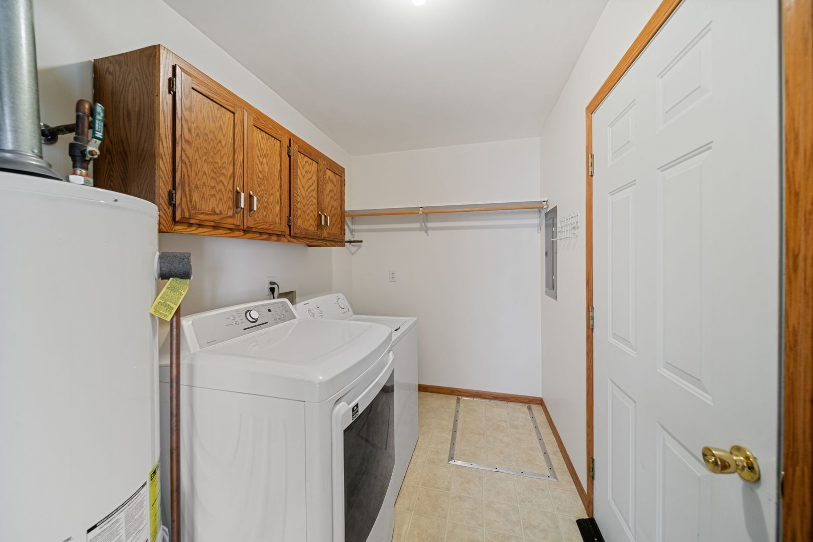 257 Ellen Street Property Photo 9