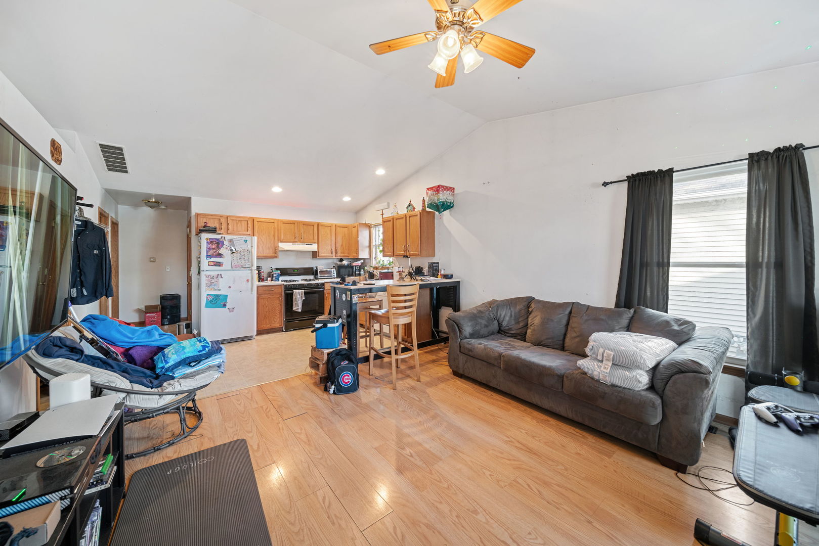 257 Ellen Street Property Photo 11