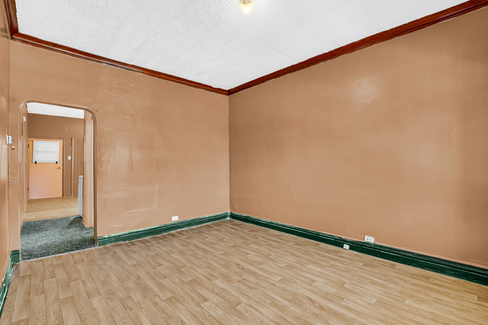 8533 S Manistee Avenue Property Photo 3