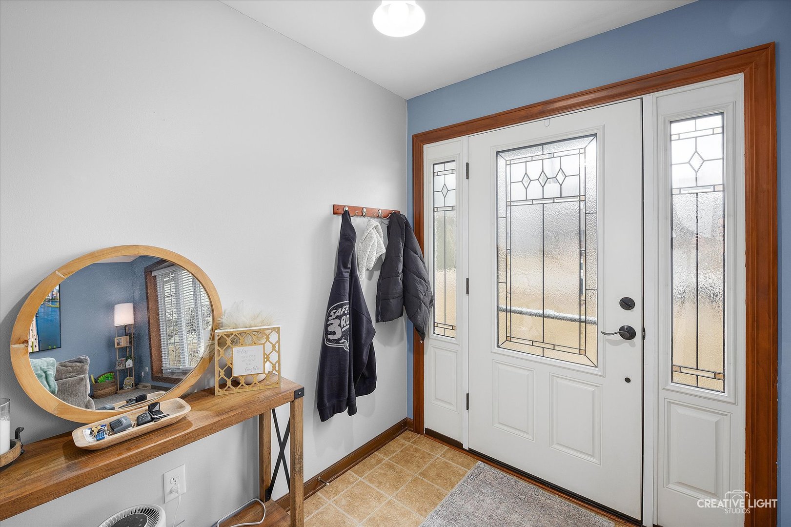 105 N Menominee Drive Property Photo 3