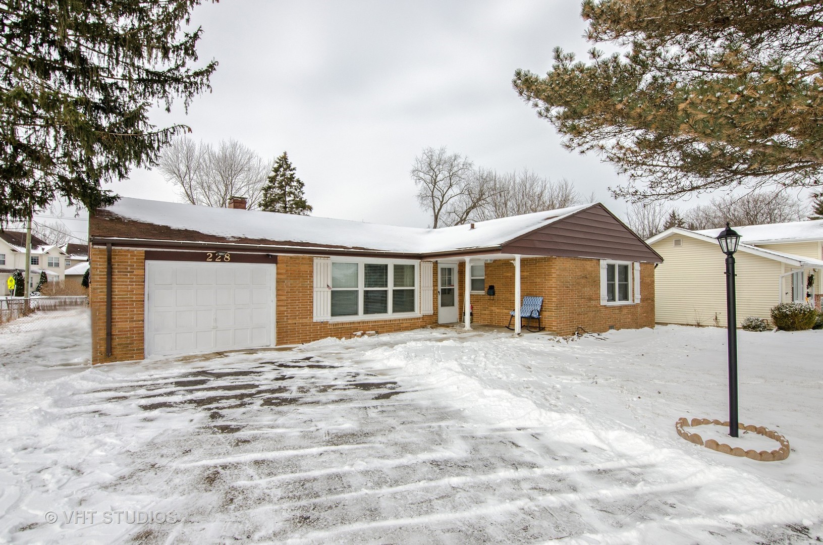 228 S River Road Property Photo