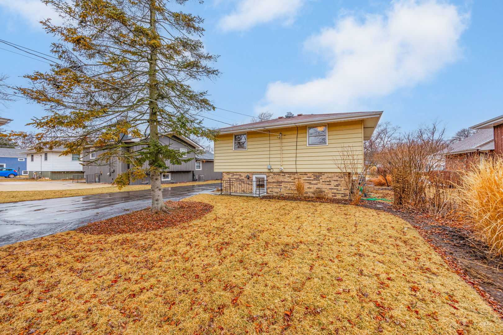 327 Otis Avenue Property Photo 4
