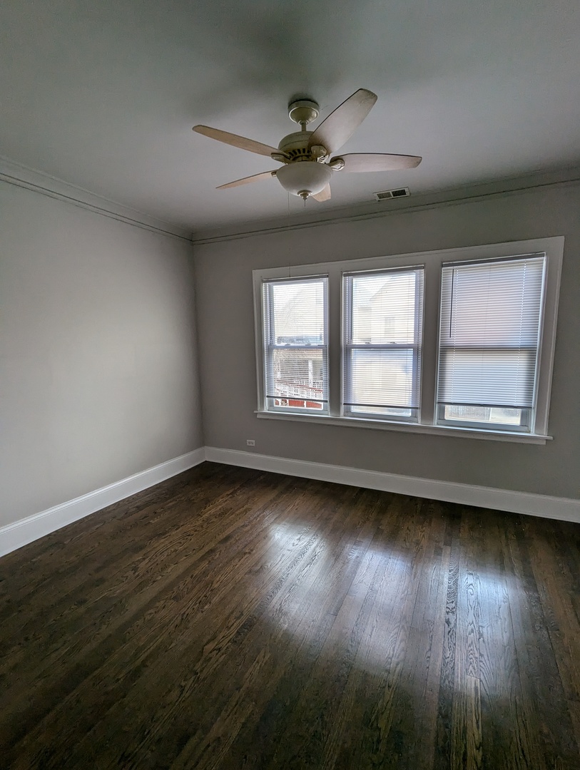 8344 S Brandon Avenue Property Photo 3