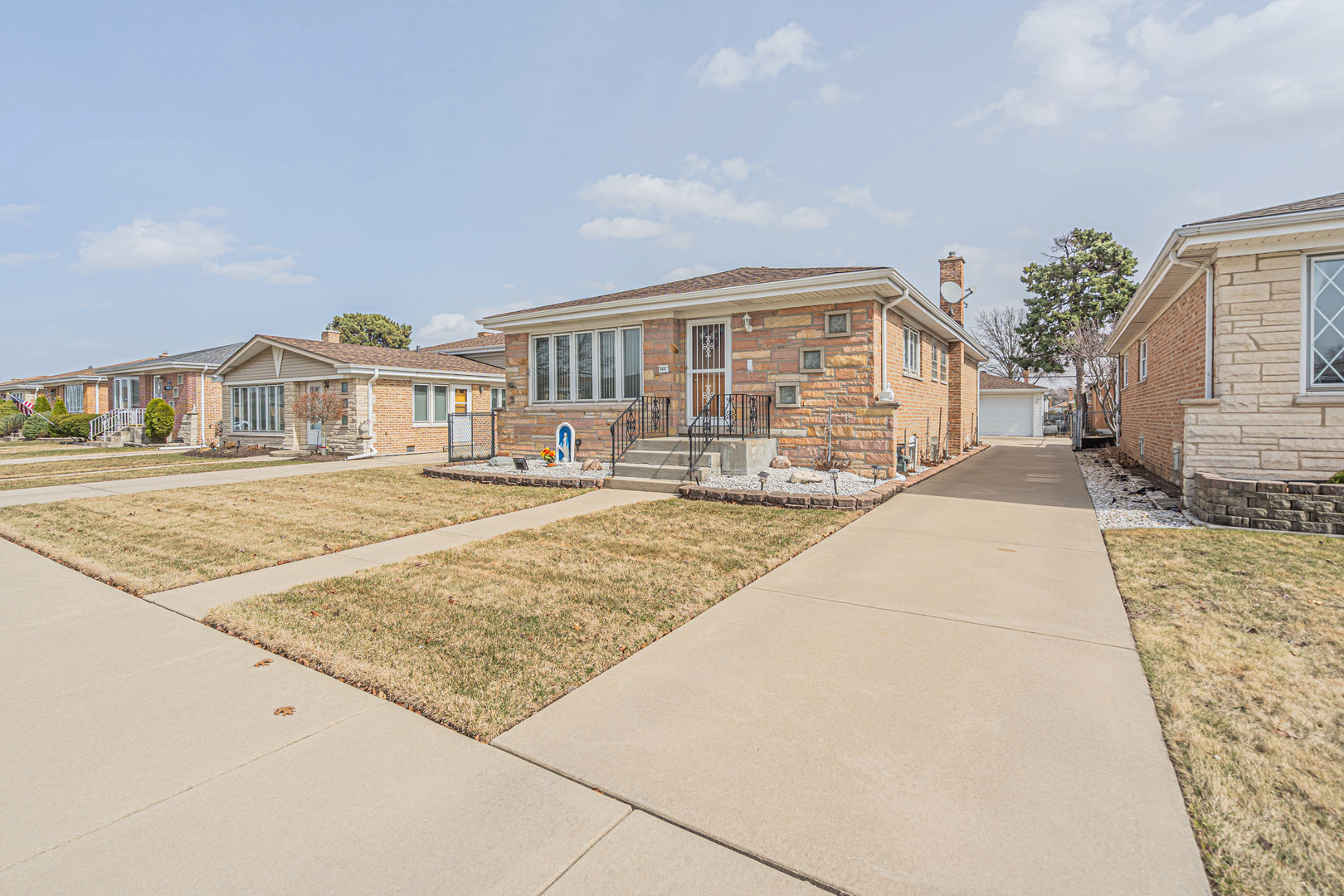 4841 N Knight Avenue Property Photo