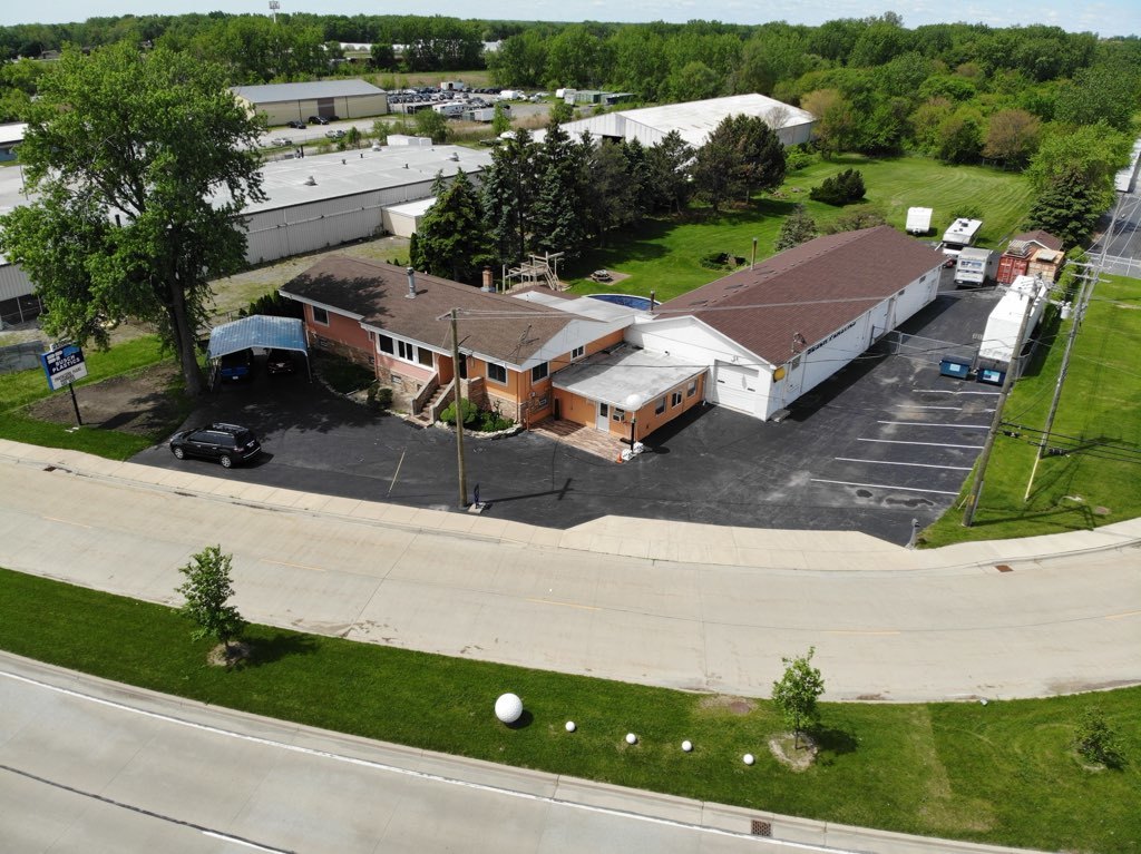 21706 E Lincoln Highway Property Photo 1