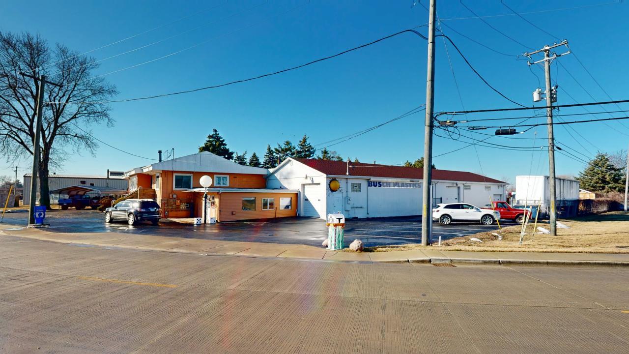 21706 E Lincoln Highway Property Photo 6