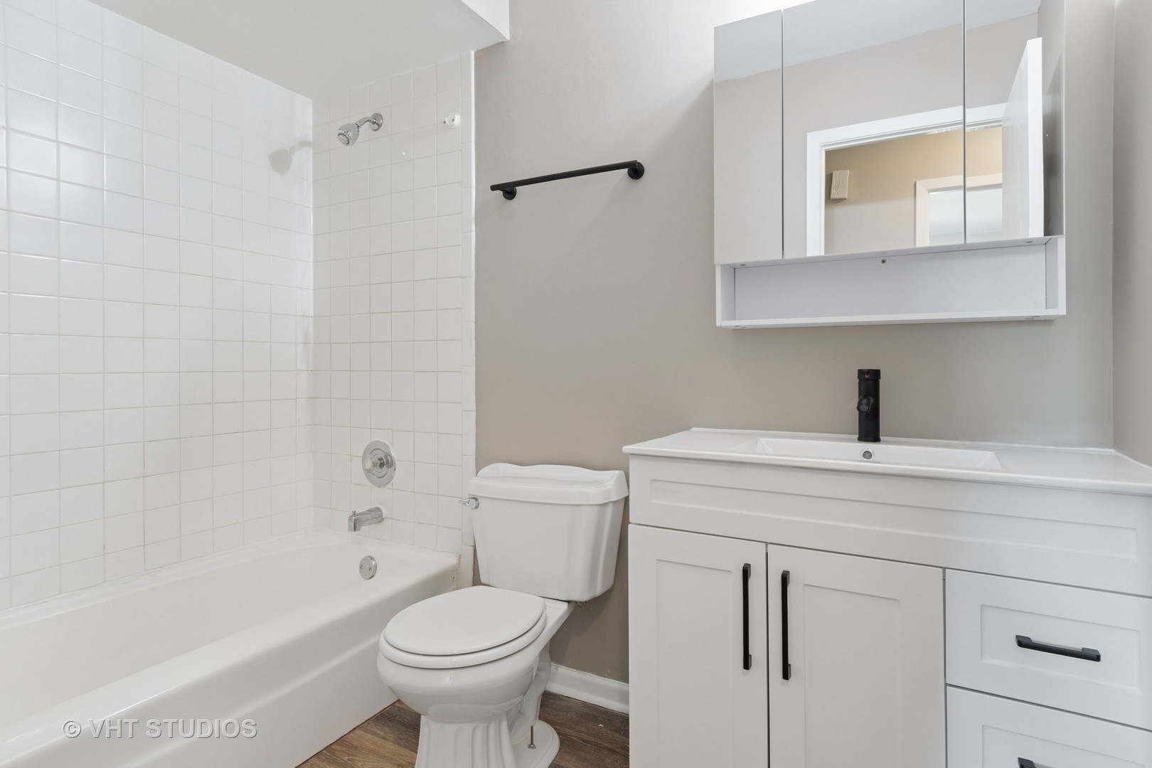 560 Whitehall Way Property Photo 16