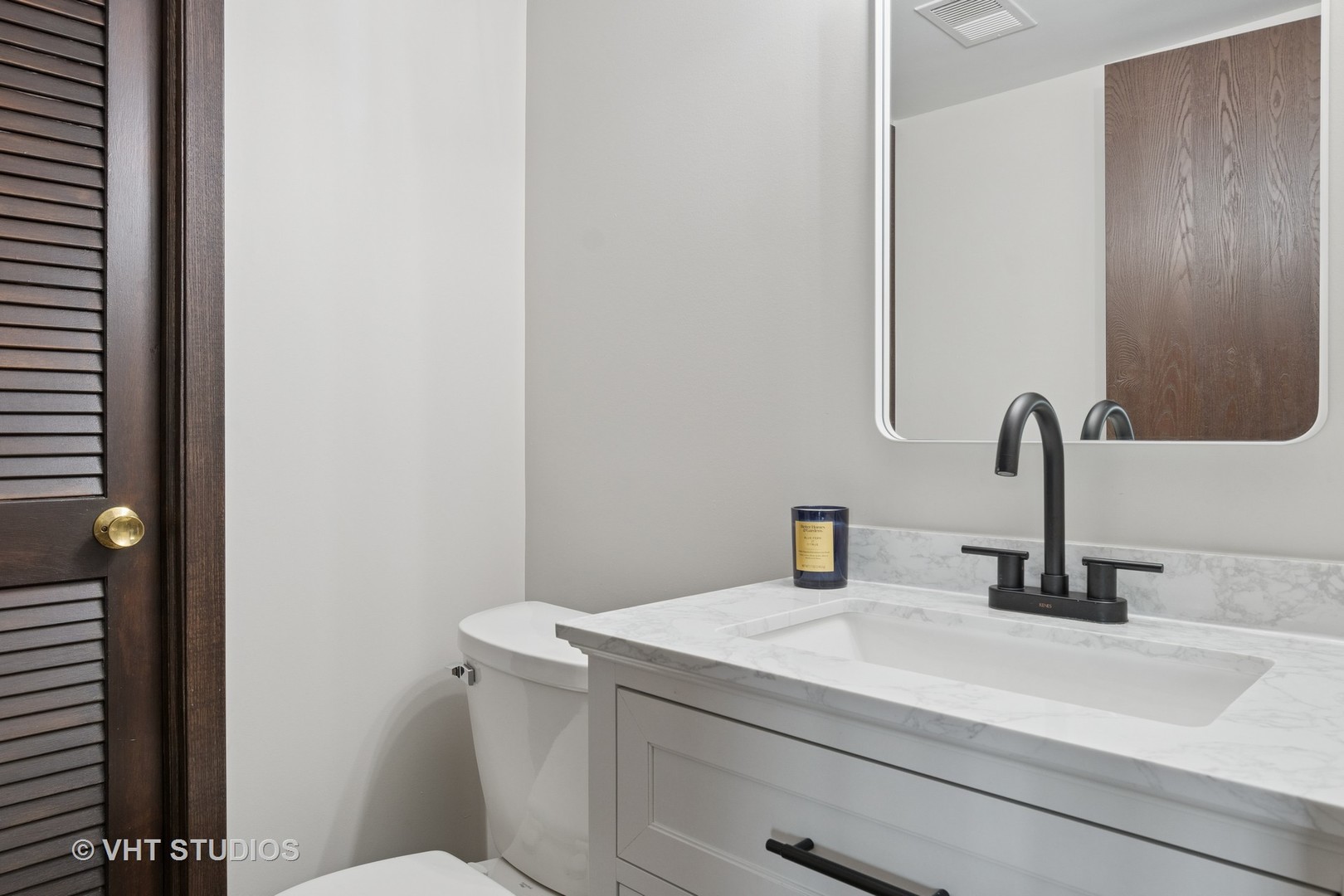 560 Whitehall Way Property Photo 18