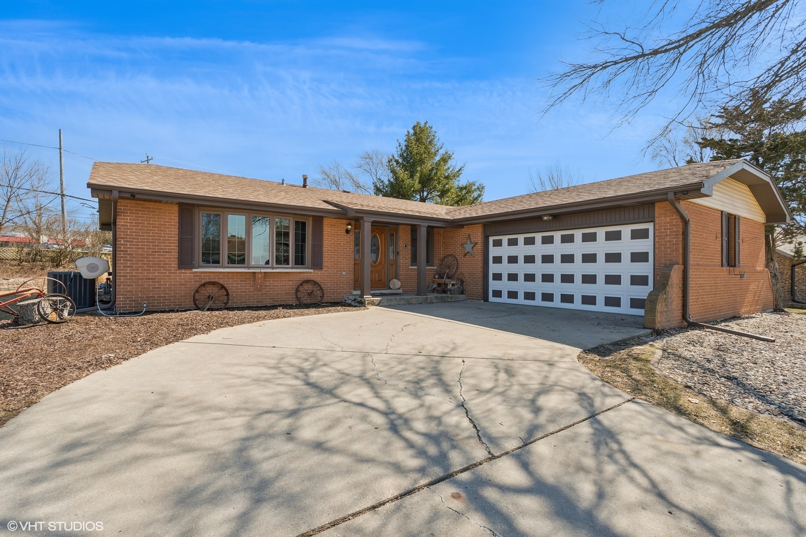 1015 Oak Drive Property Photo