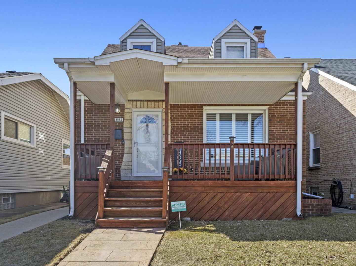 3542 N Overhill Avenue Property Photo 1