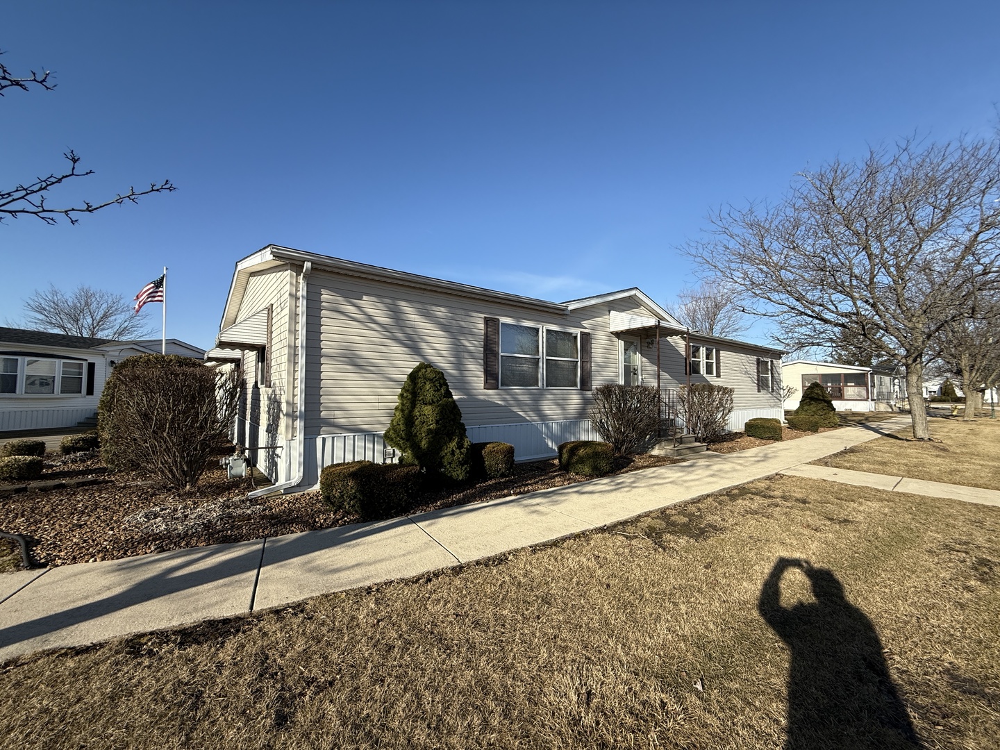 100 Petunia Circle Property Photo