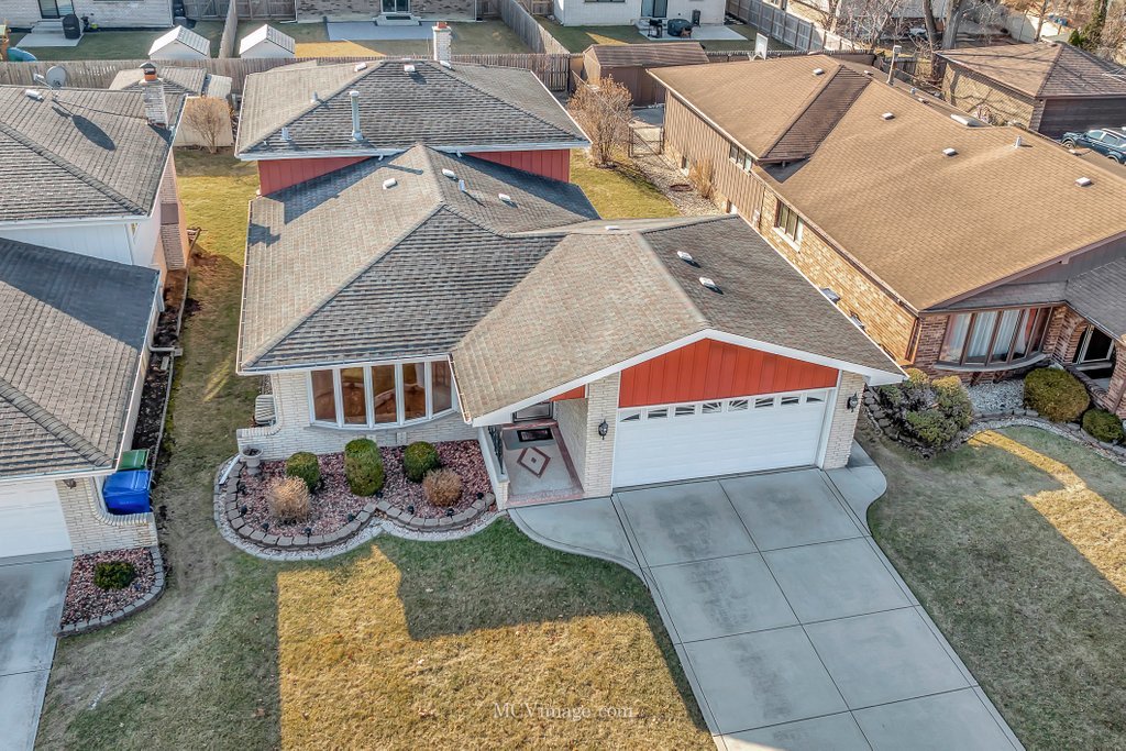 9202 Moody Avenue Property Photo