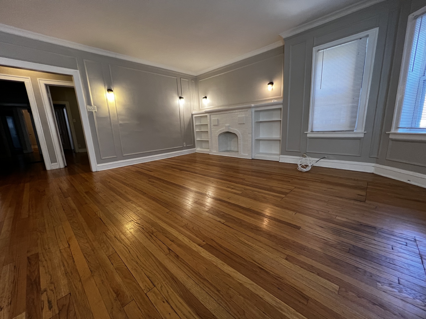 8124 S Maryland Avenue Property Photo 3