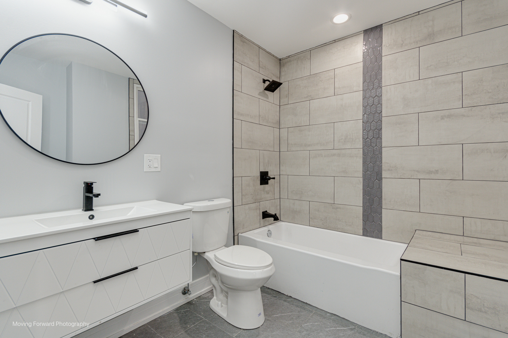 3854 W Arthington Street Property Photo 6