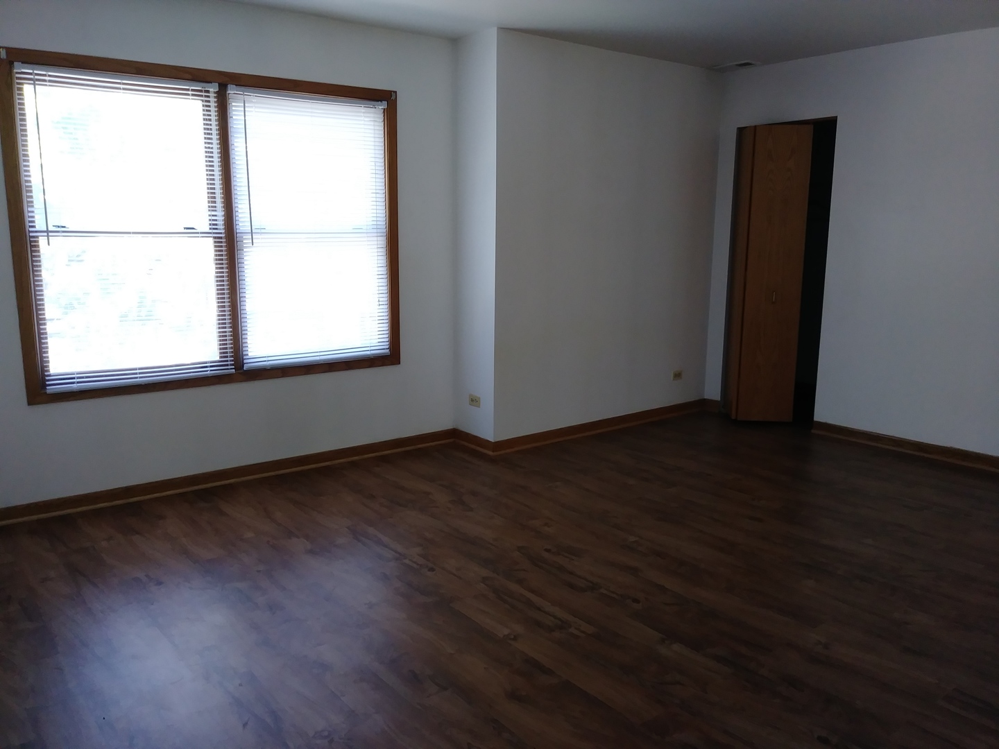 216 S Leavitt Street Property Photo 3