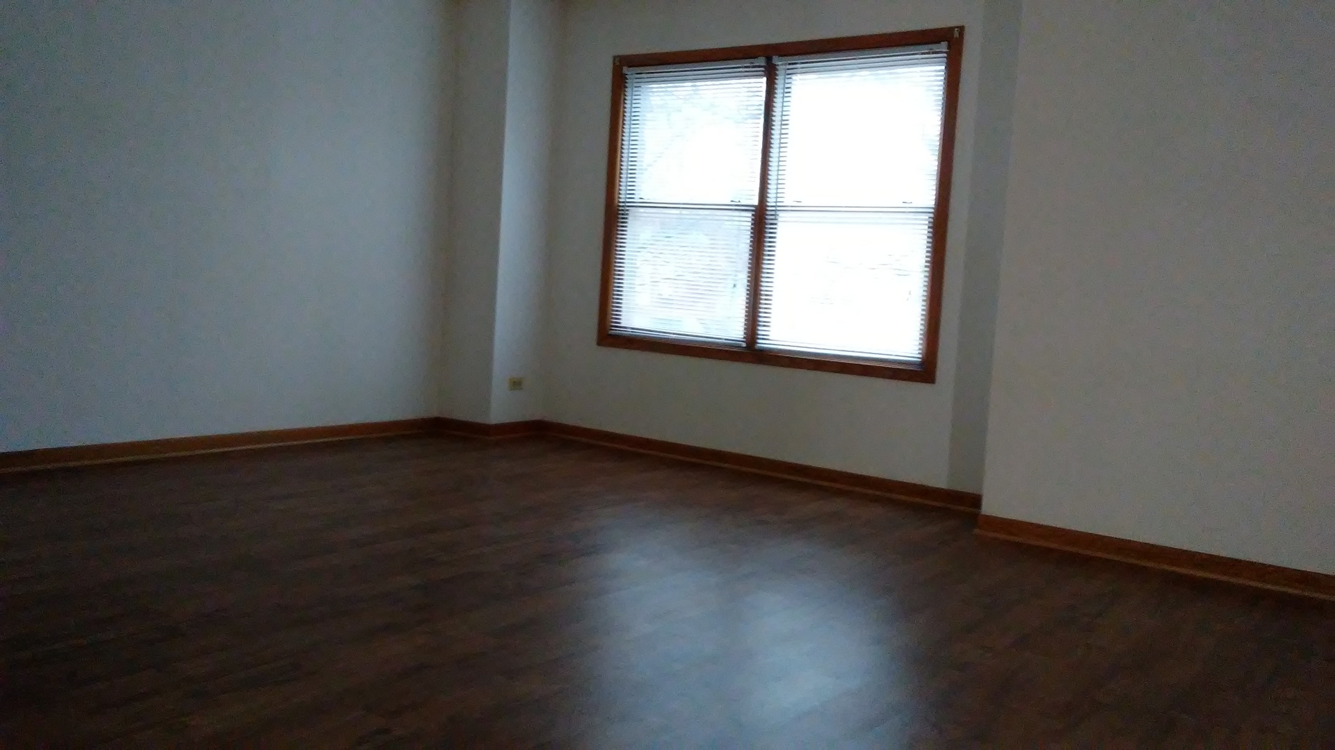 216 S Leavitt Street Property Photo 10