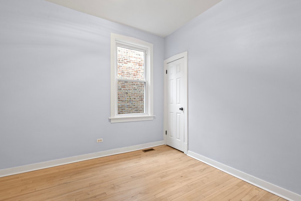 2120 S 47th Avenue Property Photo 10