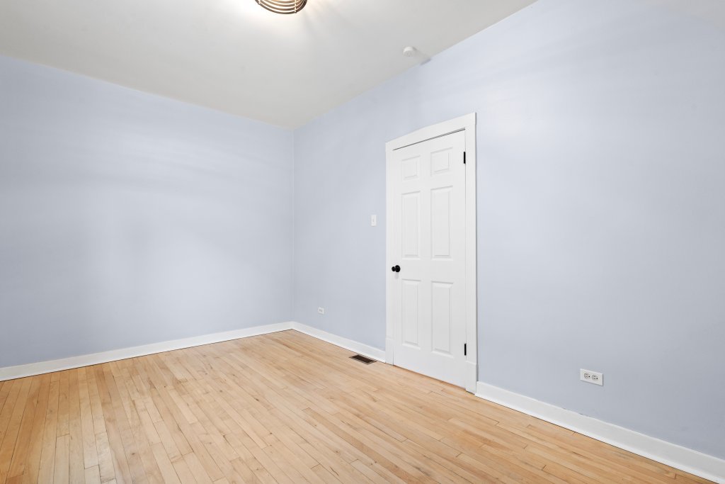 2120 S 47th Avenue Property Photo 13