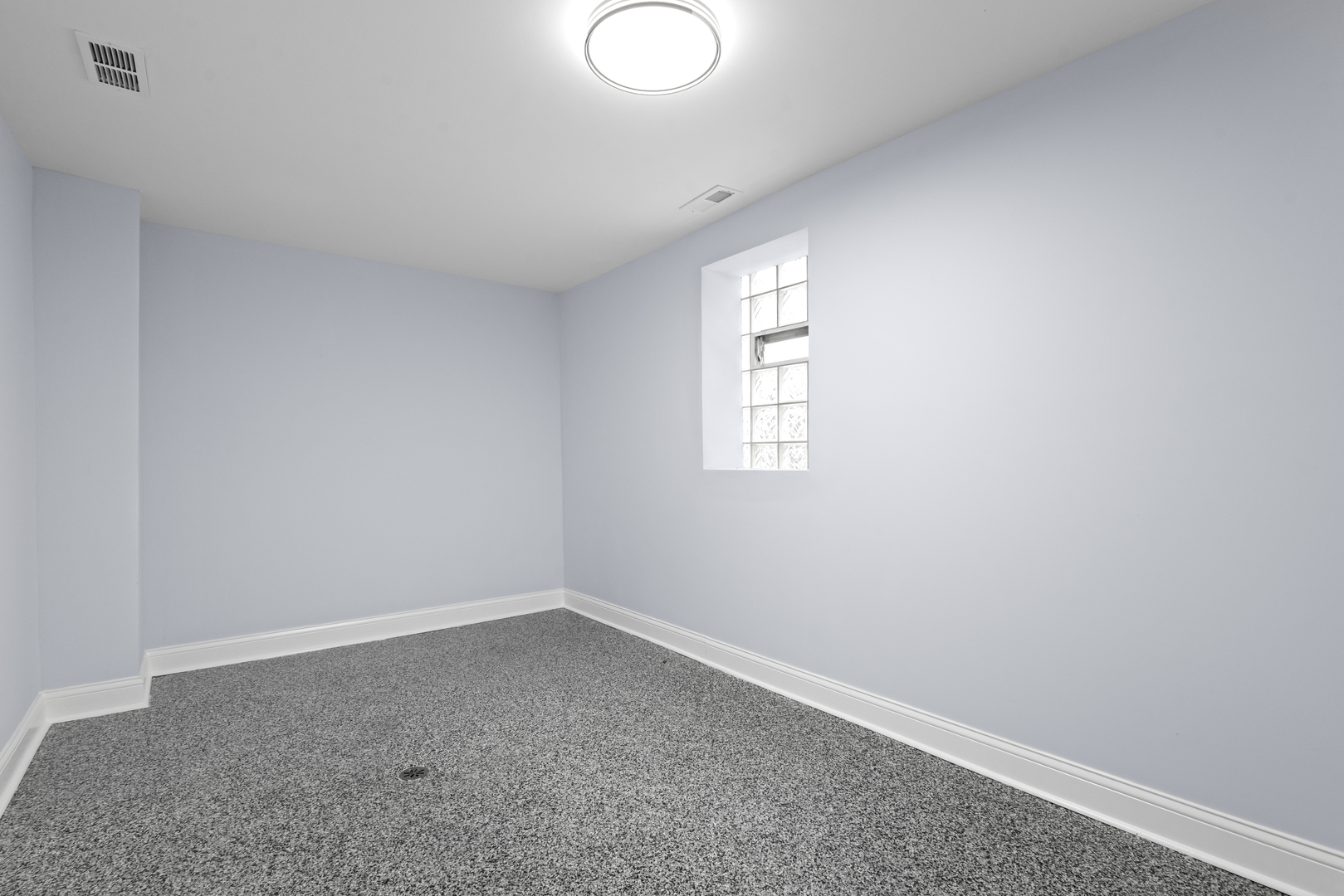 2120 S 47th Avenue Property Photo 24