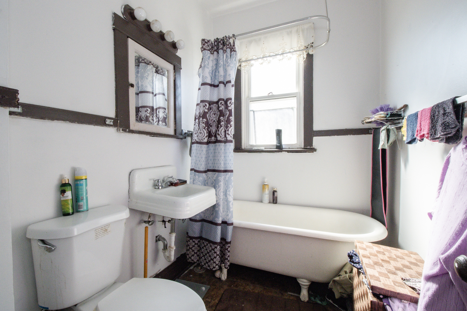 8645 S Essex Avenue Property Photo 15