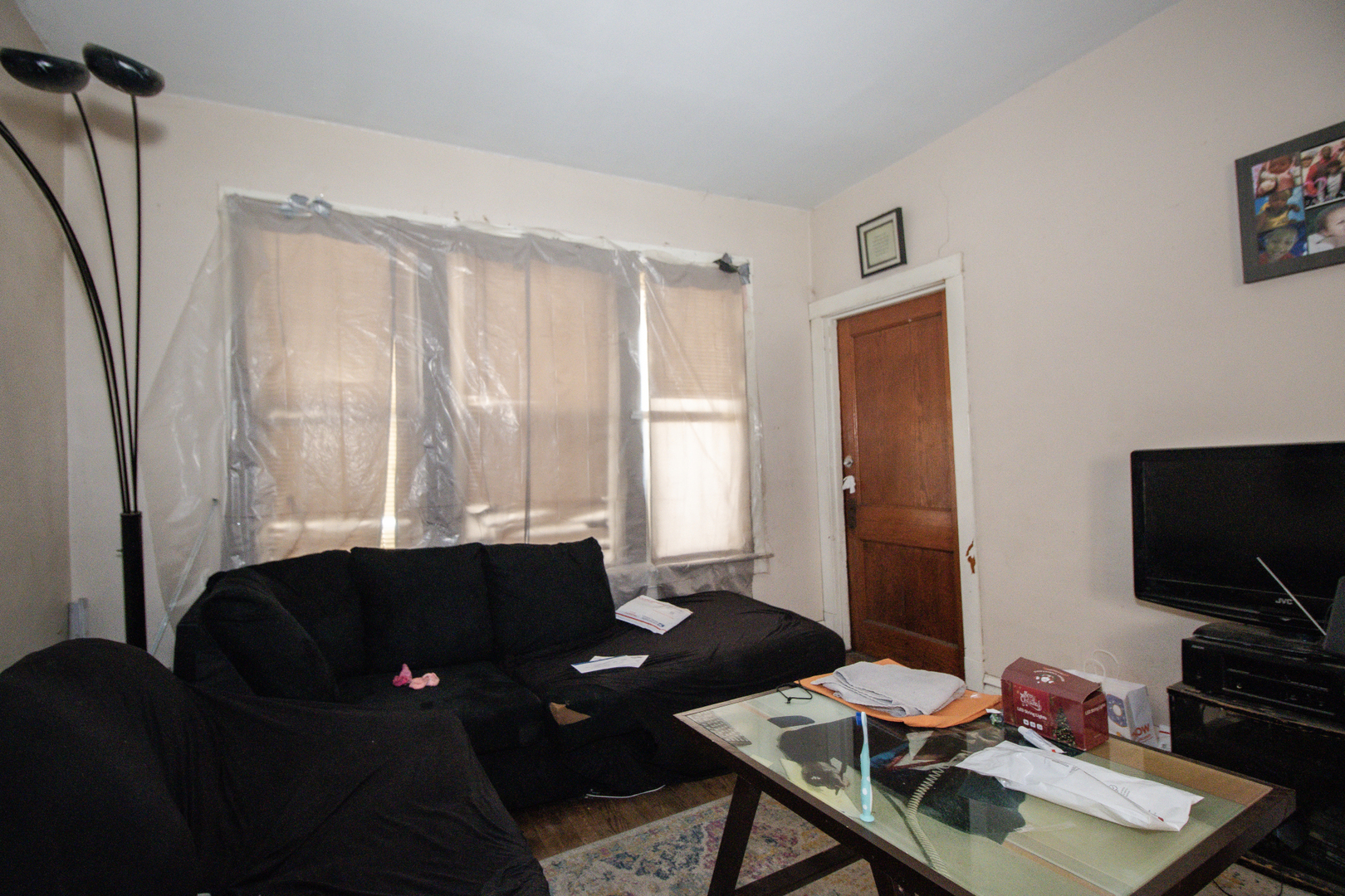 8645 S Essex Avenue Property Photo 16