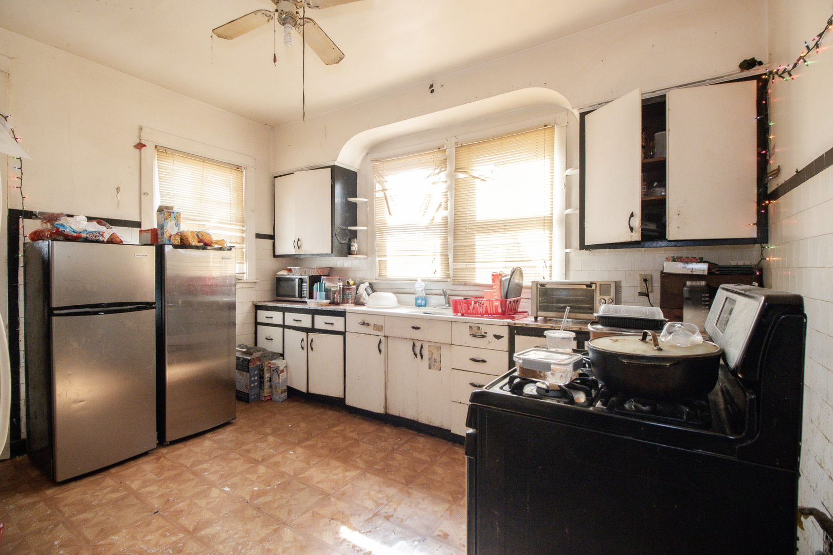 8645 S Essex Avenue Property Photo 17