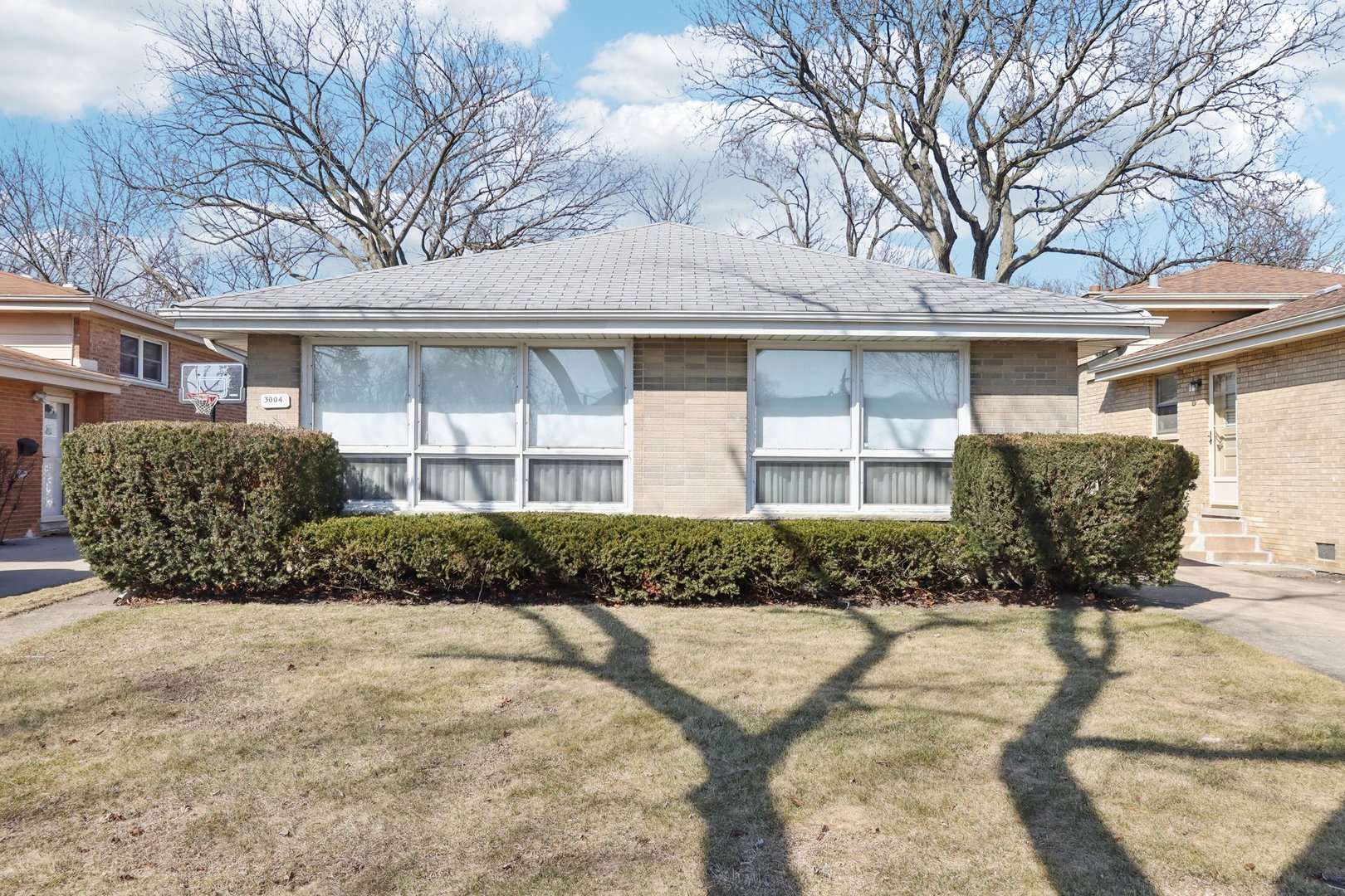 3004 Highland Avenue Property Photo 1