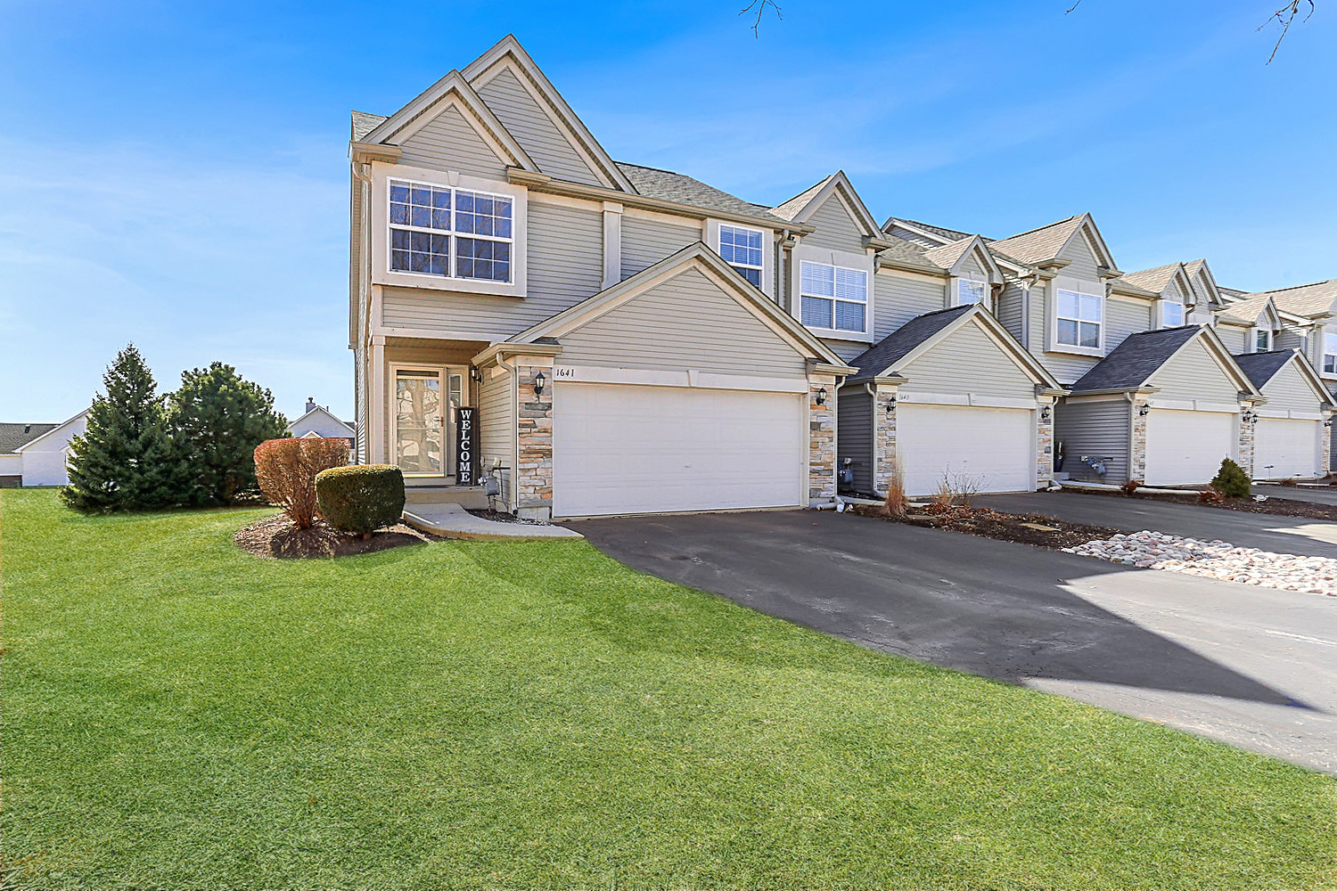 1641 Fieldstone Drive Property Photo