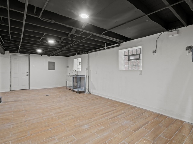 5149 W George Street Property Photo 18