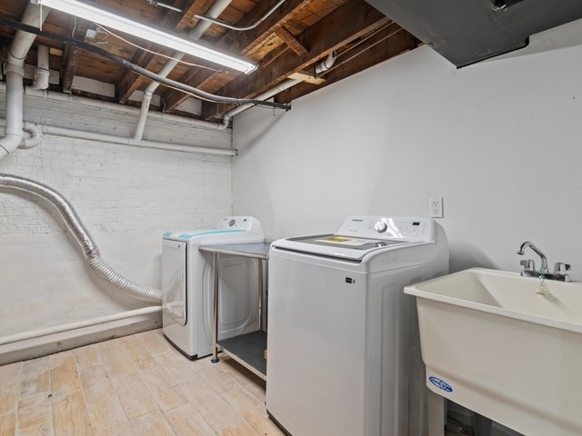 5149 W George Street Property Photo 22